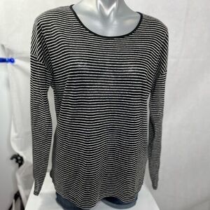 Vince 100% linen black and white stripes top